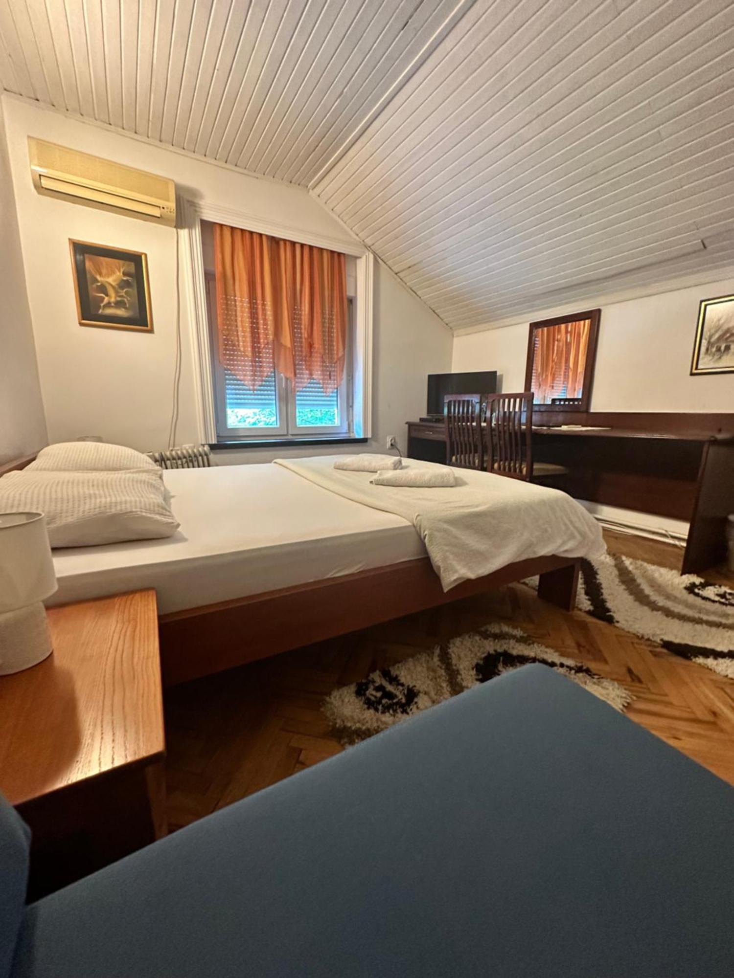 Vila Regina Palić Extérieur photo